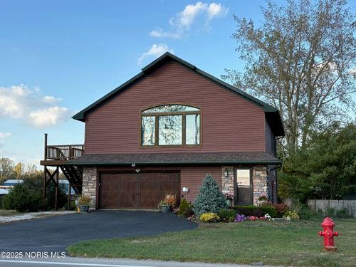 11242 Centerville St, Whitehouse, OH, 43571-9568 | Card Image