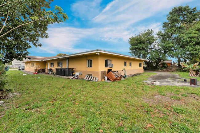 1910 Nw 72 Nd St, Home with 0 bedrooms, 0 bathrooms and 6 parking in Miami FL | Image 27