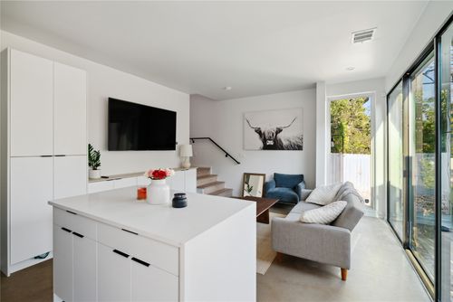 2-7505 Wynne Ln, Austin, TX, 78745-6266 | Card Image