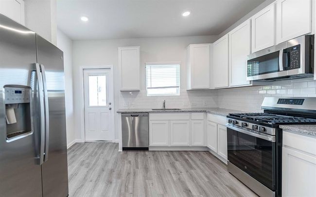 4350 Maple Root Ln, House other with 3 bedrooms, 3 bathrooms and 2 parking in Pinehurst TX | Image 8