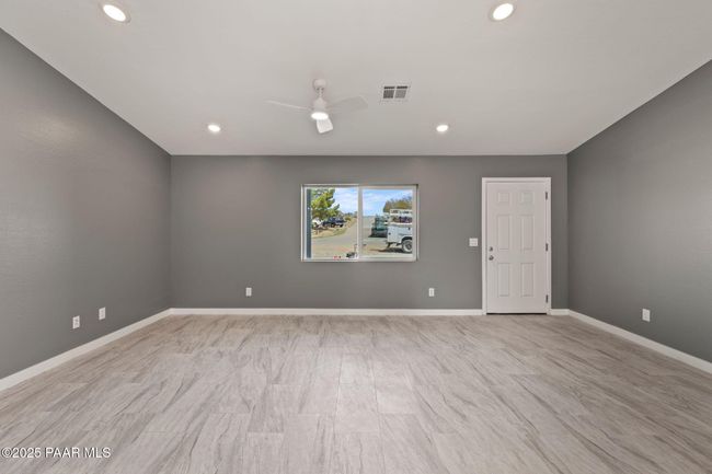 Living Room | Image 5