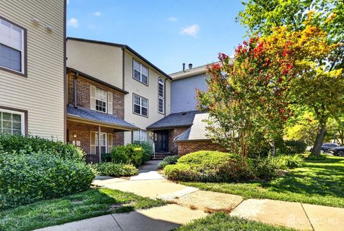 3252 Cypress Ct, MONMOUTH JUNCTION, NJ, 08852-2107 | Card Image