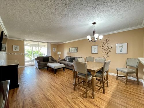 apt-207-7340 Lake Circle Dr, Margate, FL, 33063-4853 | Card Image