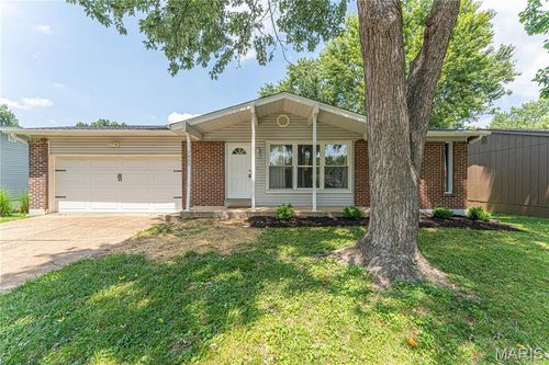 1405 Birch St, Pacific, MO, 63069-1805 | Card Image