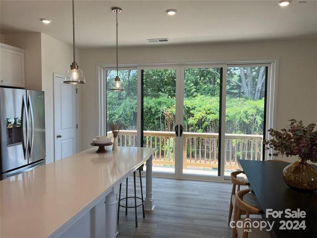 Large 12X8 Glass Sliding Door off the Kitchen | Image 8