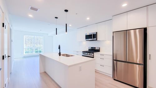 b306-20078 85 Ave, Langley, BC, V2Y3Z3 | Card Image