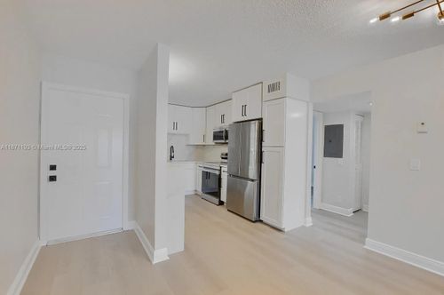 0-2650 Greenwood Ter, Boca Raton, FL, 33431-8266 | Card Image