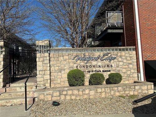 4209-4-4209 Clark Ave, Kansas City, MO, 64111-3056 | Card Image