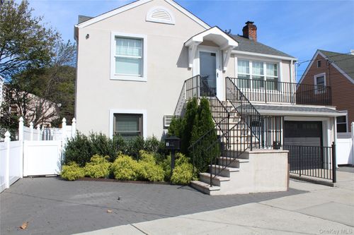 1-3157 Waterbury Ave, Bronx, NY, 10465-1466 | Card Image
