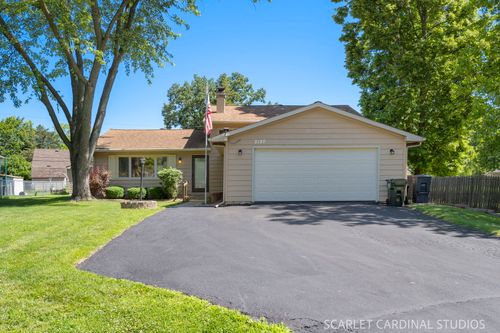 2120 Meadow Dr, Lindenhurst, IL, 60046-9246 | Card Image