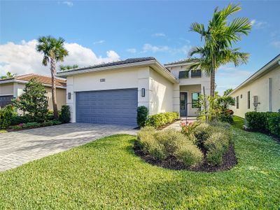 16047 Key Biscayne Ln, House other with 2 bedrooms, 2 bathrooms and null parking in Westlake FL | Image 3