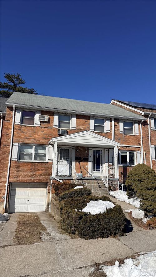 24017 67th Avenue, New York, NY, 11362 | Card Image