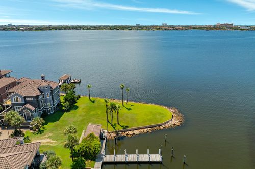 1019 Palm Cove Ct, Galveston, TX, 77554-2933 | Card Image