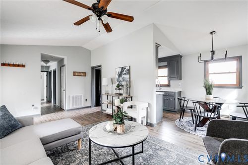 391 Corann Dr, Aylett, VA, 23009-3135 | Card Image