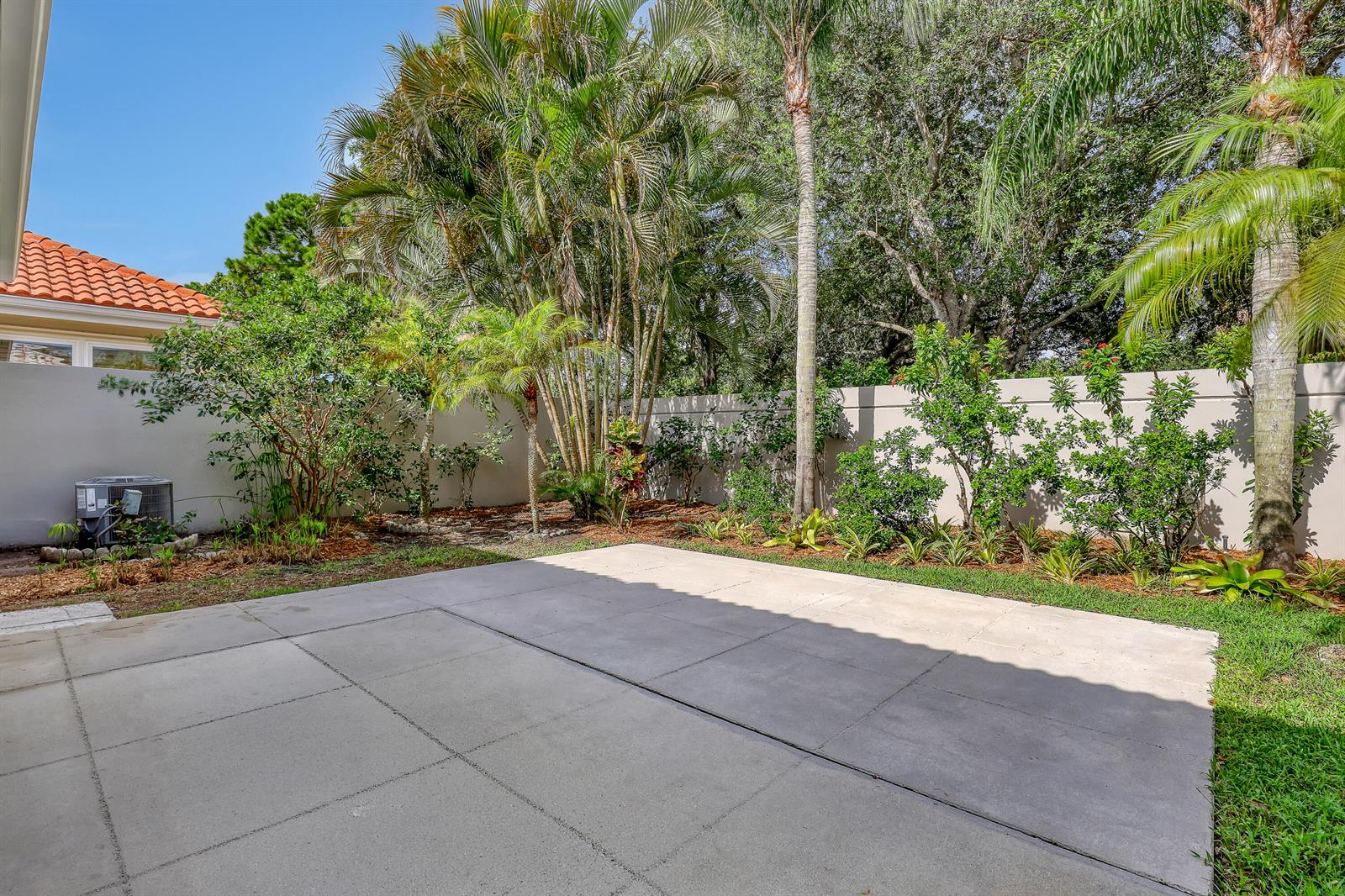 Residential in Jupiter 3
