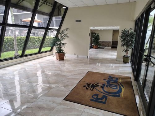 438-201 178th Dr, Sunny Isles Beach, FL, 33160-2849 | Card Image