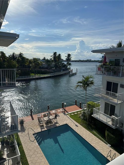 apt-4b-10250 W Bay Harbor Dr, Bay Harbor Islands, FL, 33154-1204 | Card Image