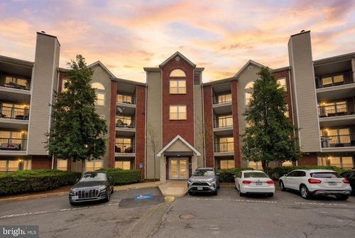 apt-1209-3313 Wyndham Cir, ALEXANDRIA, VA, 22302-4320 | Card Image