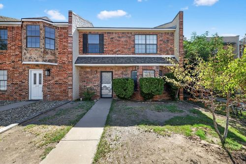 3237 Preston Dr, Midland, TX, 79707-5223 | Card Image