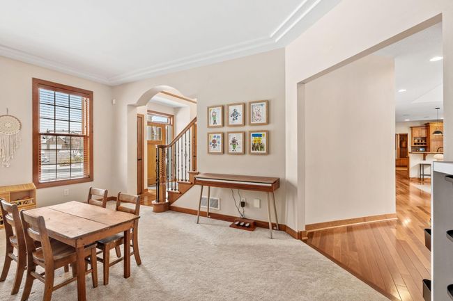 9256 Gateway Ln, House other with 5 bedrooms, 5 bathrooms and null parking in Eden Prairie MN | Image 7