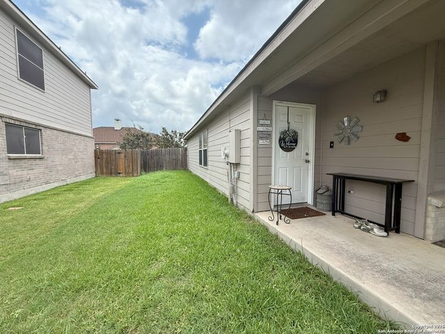 145 S Willow Way, House other with 3 bedrooms, 2 bathrooms and null parking in Cibolo TX | Image 4