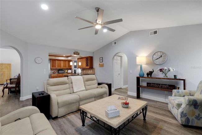 Family Room | Image 4
