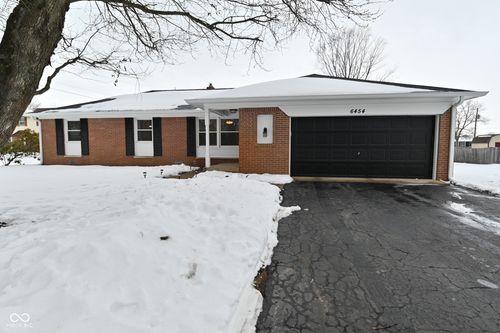 6454 Maple Mnr, Brownsburg, IN, 46112-8500 | Card Image