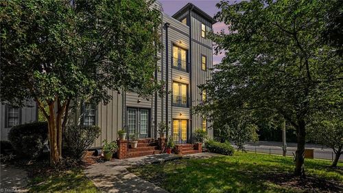 445 Mcadoo Ave, Greensboro, NC, 27406-1643 | Card Image