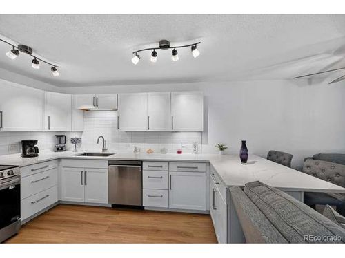 11a-745 S Alton Way, Denver, CO, 80247-1828 | Card Image