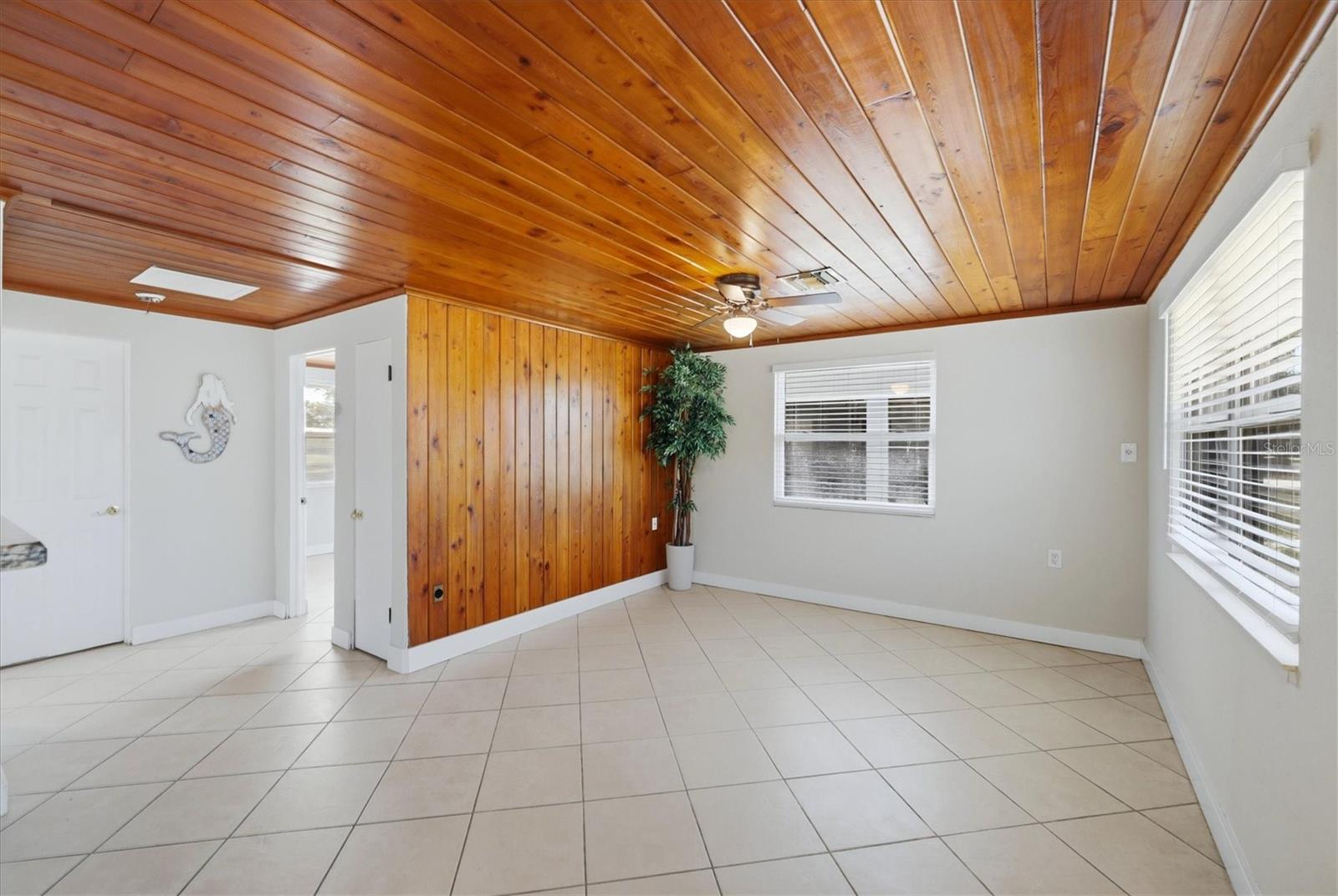 Residential in ENGLEWOOD 2