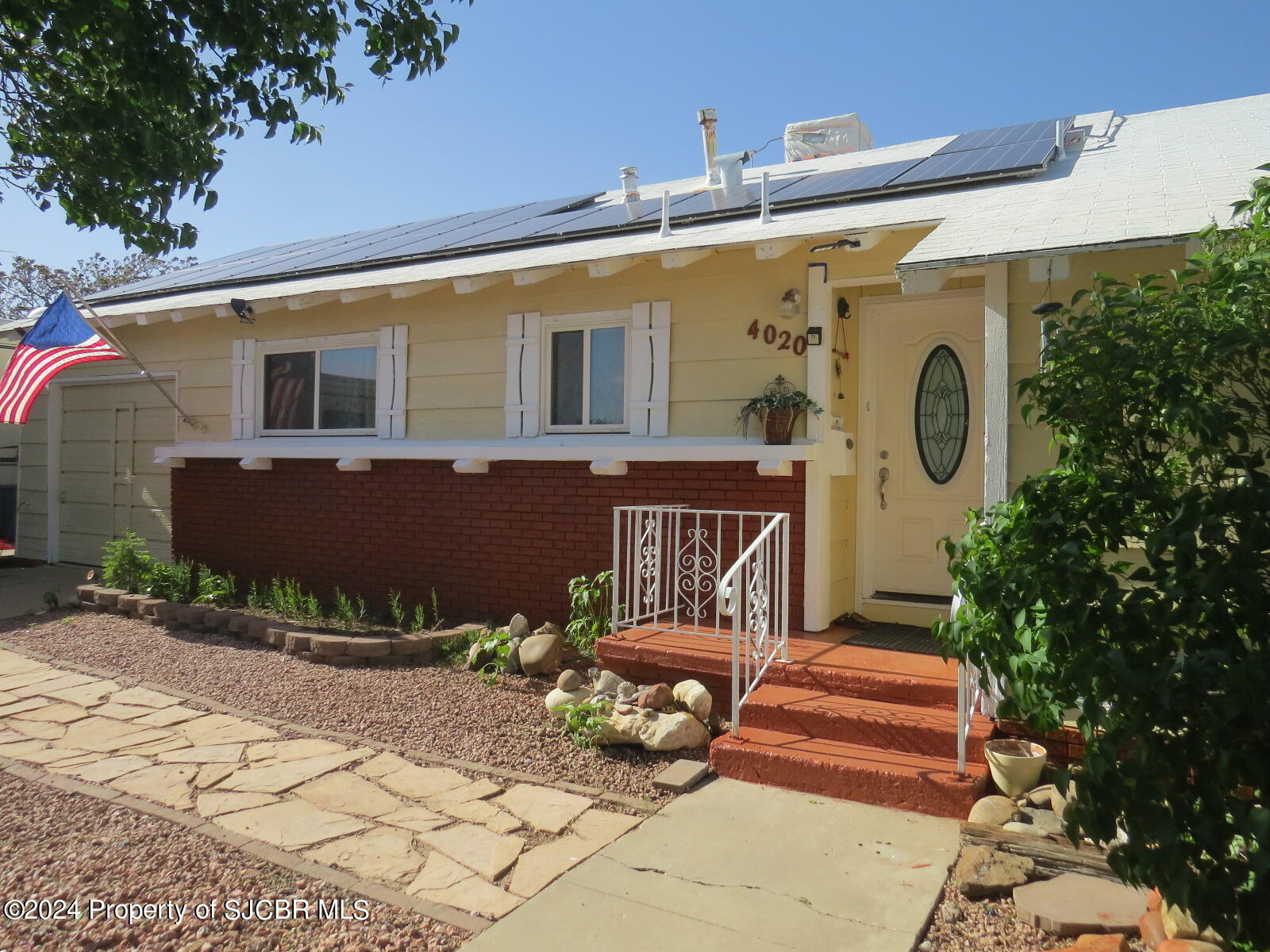 Cedar Dr, Farmington, NM 87402
