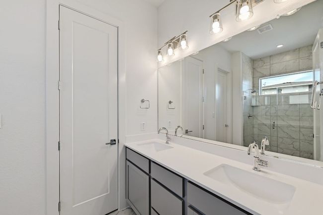 UNIT-1801 - 2050 Lohmans Spur Rd, Condo with 3 bedrooms, 3 bathrooms and 2 parking in Lakeway TX | Image 18