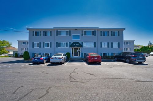 apt-2-215 Glasgow St, Fall River, MA, 02721-5020 | Card Image