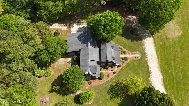 4040 N Nc 903 Hwy, House other with 4 bedrooms, 6 bathrooms and 3 parking in Albertson NC | Image 4