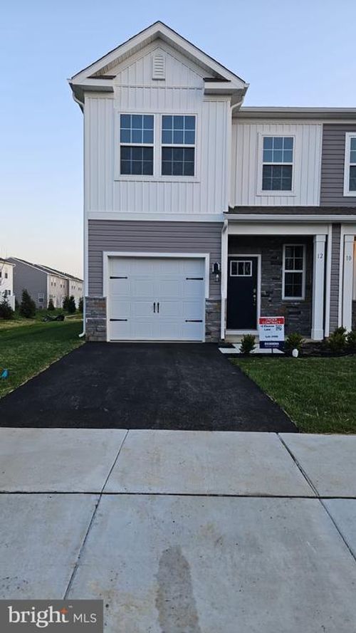 12 Elenor Ln, WESTAMPTON, NJ, 08060-5427 | Card Image