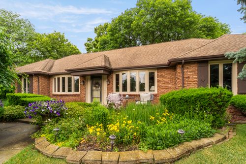 415 N Shepherd Hill Lane, Mchenry, IL, 60050 | Card Image