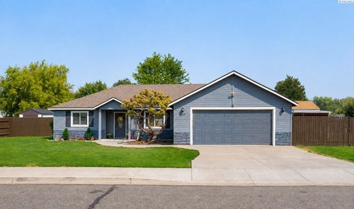 408 Capri Court, Benton City, WA, 99320 | Card Image