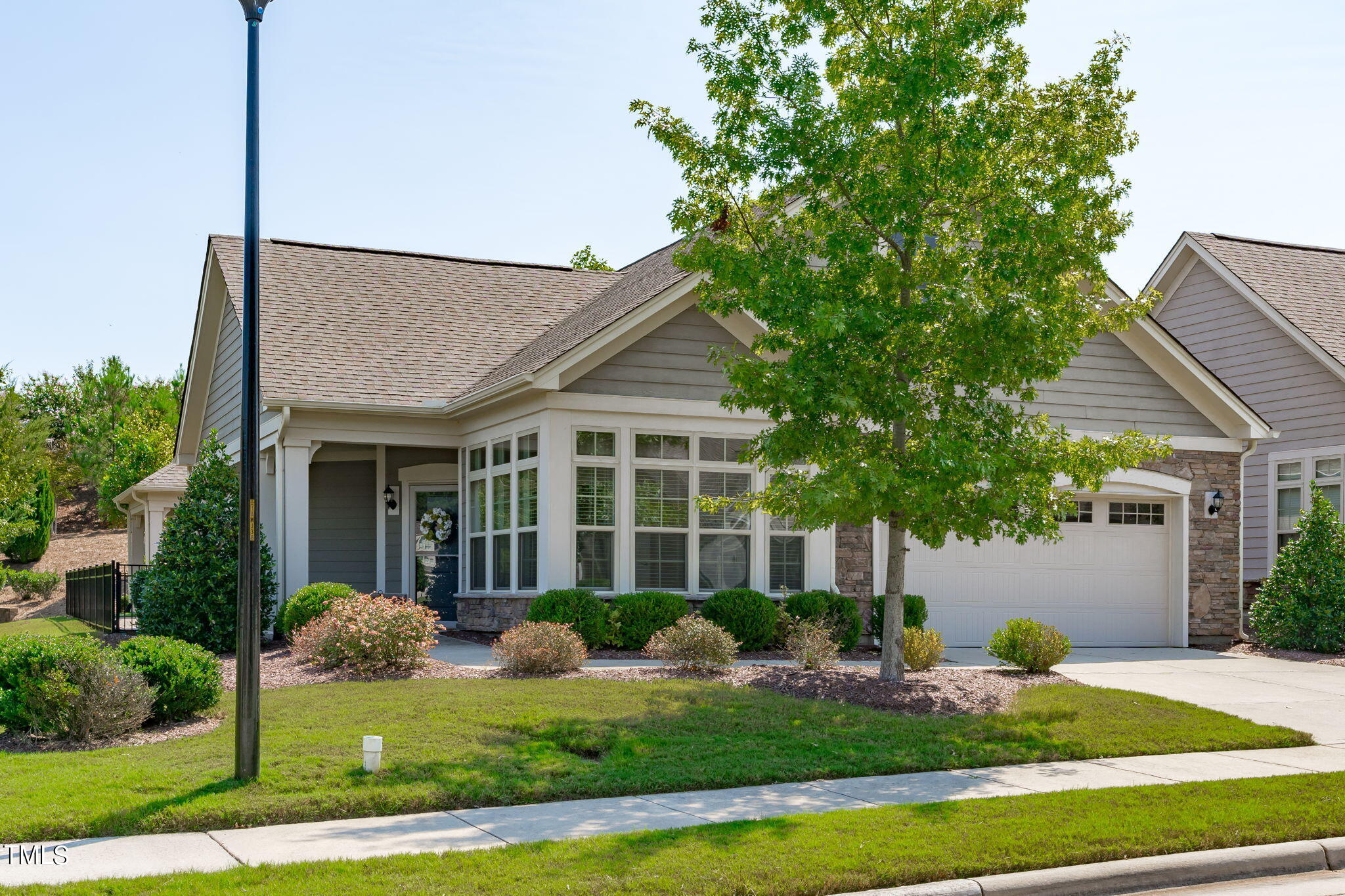 Ellisview Dr, Cary, NC 27519