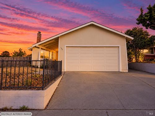 153 Dartmouth Avenue, Vallejo, CA, 94589 | Card Image