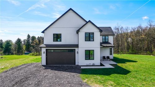 4620 Pioneer Trl, Mantua, OH, 44255-9459 | Card Image