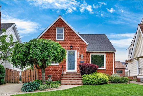 4103 Dawnshire Dr, Parma, OH, 44134-3339 | Card Image