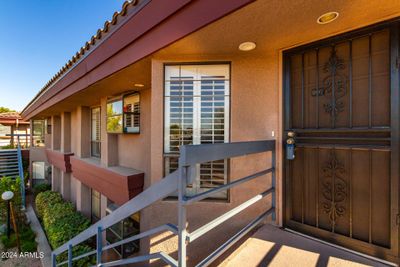 207 - 4327 N 28 Th Street, Townhouse with 2 bedrooms, 2 bathrooms and null parking in Phoenix AZ | Image 3