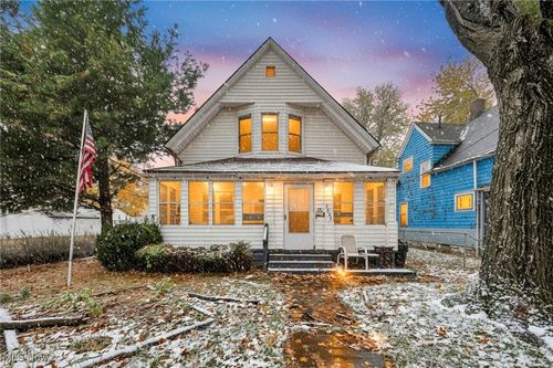 3887 W 17th St, Cleveland, OH, 44109-3060 | Card Image