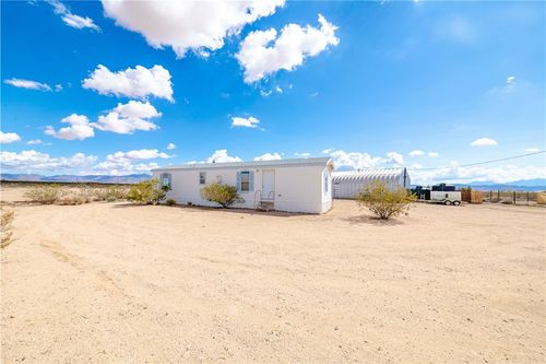 3854 N Davis Rd, Golden Valley, AZ, 86413 | Card Image