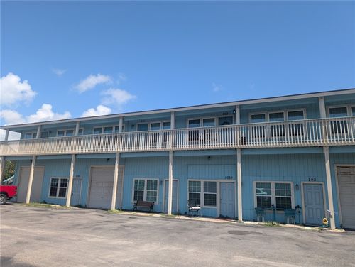 205-1809 Hillcrest Dr, Rockport, TX, 78382-3542 | Card Image