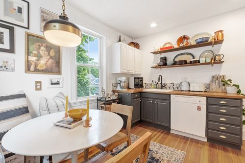 4-401 Cabot St, Beverly, MA, 01915-3145 | Card Image
