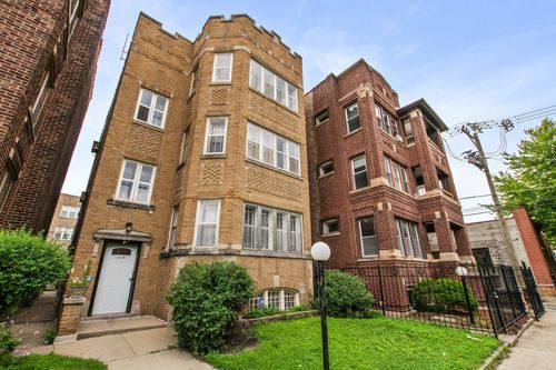 7918 S Champlain Ave, CHICAGO, IL, 60619-3281 | Card Image