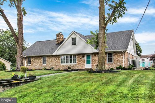 1165 Krentler Dr, HANOVER, PA, 17331-9223 | Card Image