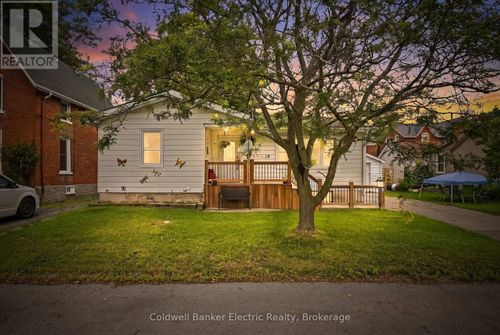 19 Graham St E, Napanee, ON, K7R1L6 | Card Image