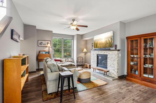 2665 Castle Rock Dr, Fitchburg, WI, 53711-4901 | Card Image